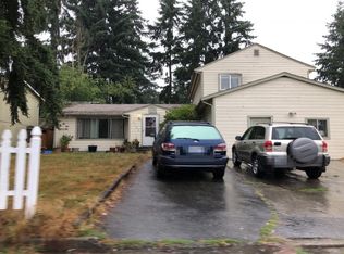 6120 NE 203rd St, Kenmore, WA 98028