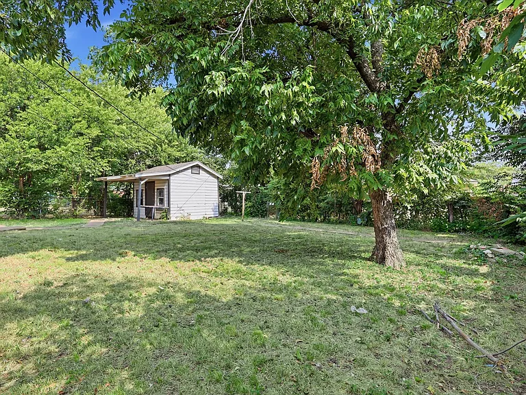 3207 Casino Dr — Photo 12