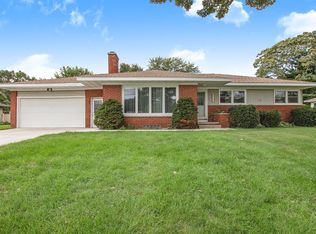 715 Glenwood Ave, Muskegon, MI 49445