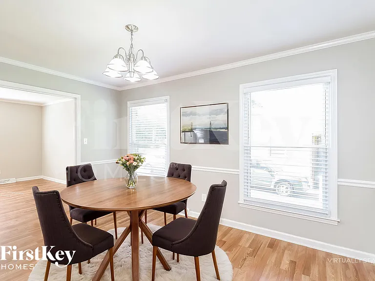 3313 Cross Winds Rd — Photo 6