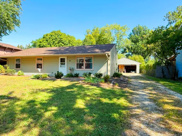 1041 N Elmwood Dr, Aurora, IL 60506