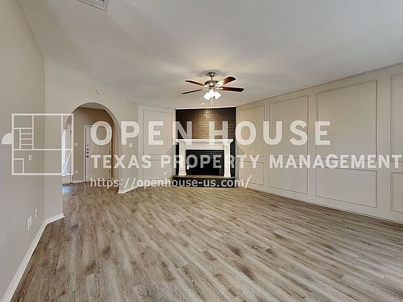 3rd image of 1003 Winslow Dr