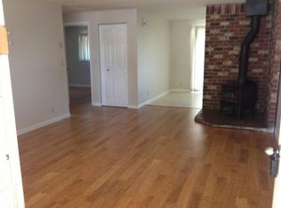 290 49th St, Springfield, OR 97478