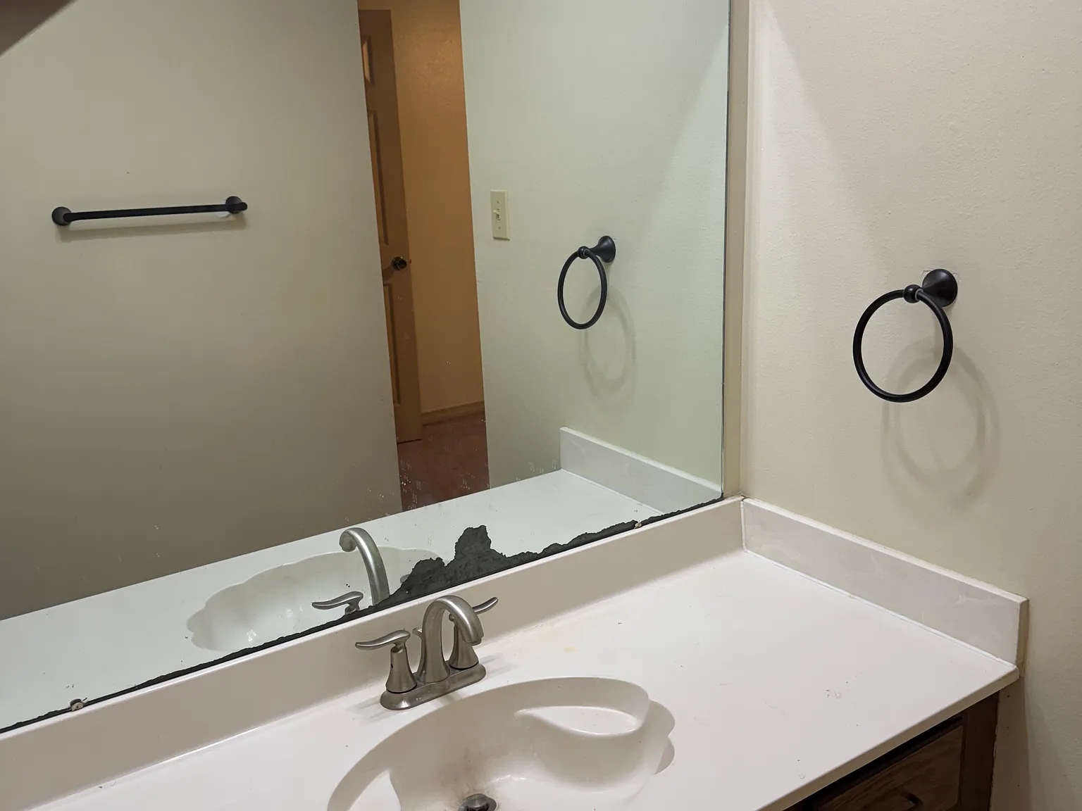 2 bed, 1.5 bath, 1188 sqft, $1,150 — Photo 1