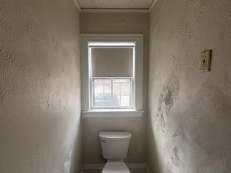 32 Deering St #2 — Photo 7