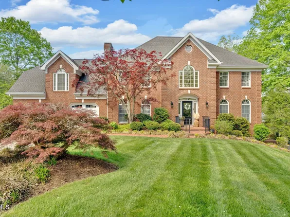 4044 Lakewood Dr, Kingsport, TN 37663