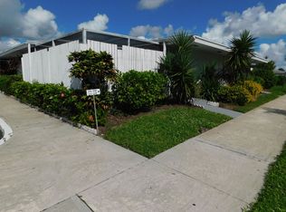 113 West Ct, Royal Palm Beach, FL 33411