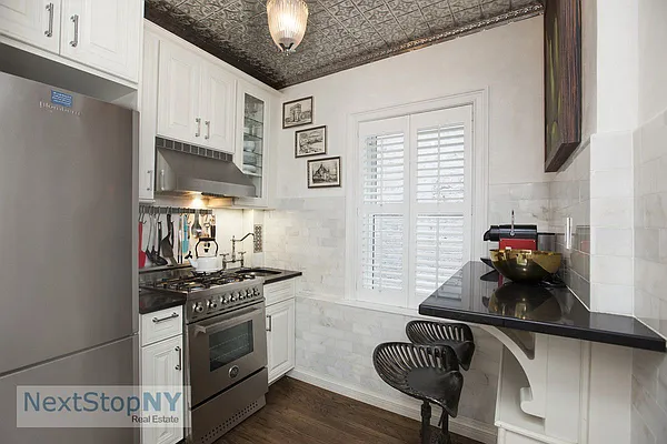 Rented by NextStopNY | media 2