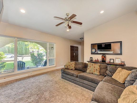 5th image of 5800 Esrig Way