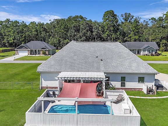 5th image of 105 Cameron Oaks Drive