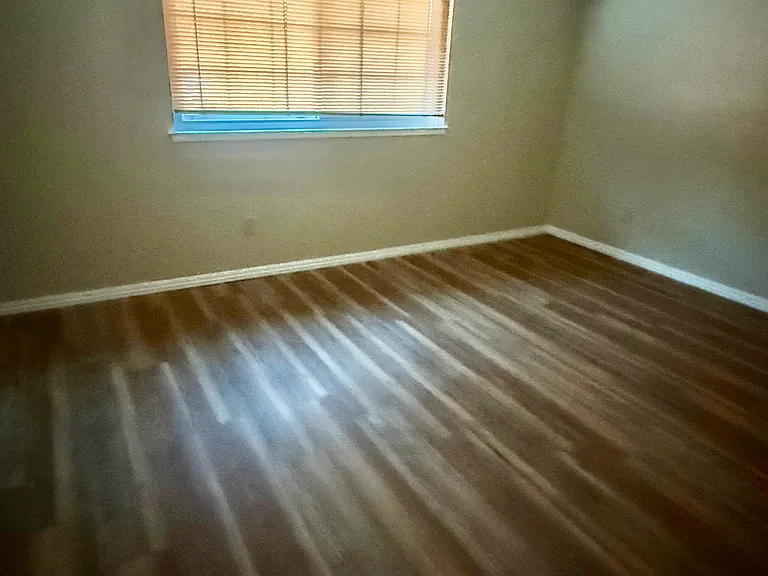 5005 Village Wood Dr — Photo 6
