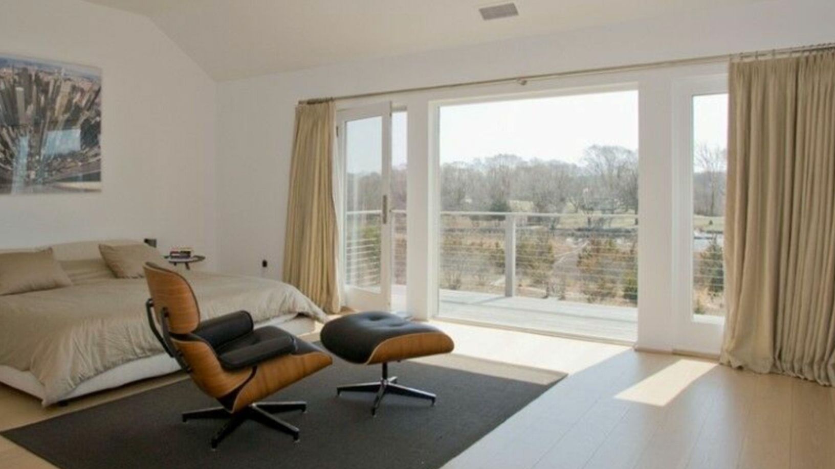 Master Bedroom Bay View