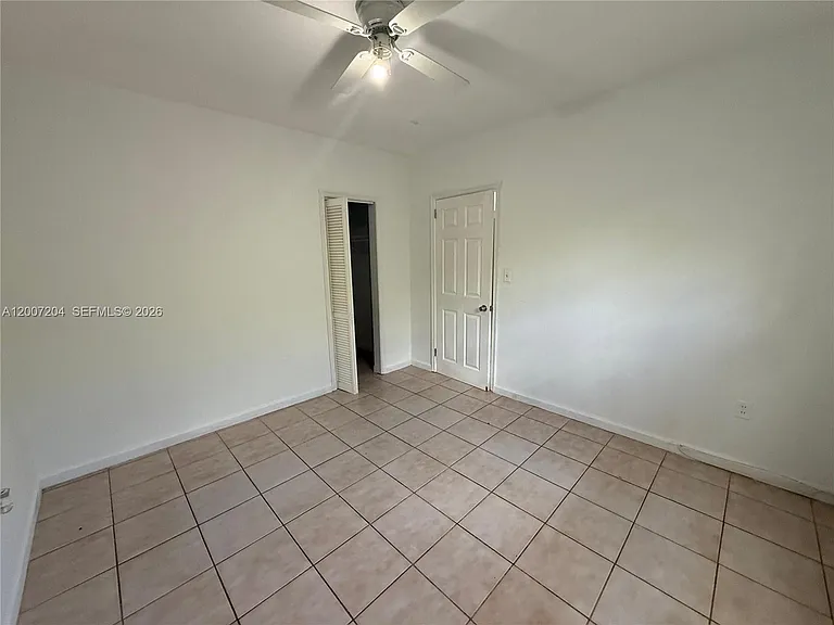 2483 SW 11th St #2483 — Photo 12