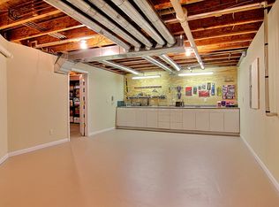 6 Timber Ridge Ct, Valparaiso, IN 46385