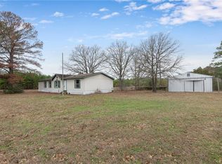 265 Pine Valley Dr, Paige, TX 78659