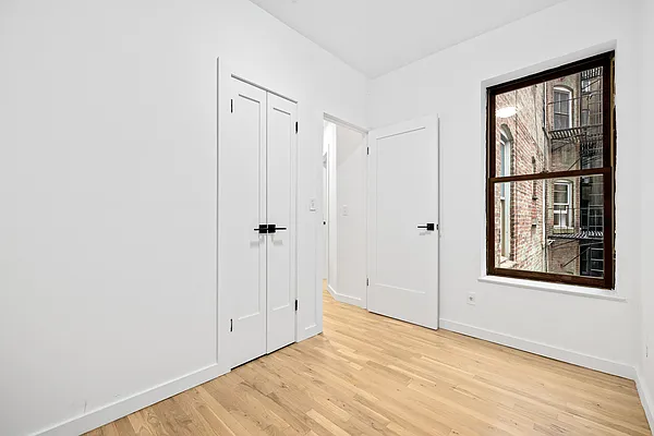 Rented by J PRESTON AND ASSOCIATES INC | media 16