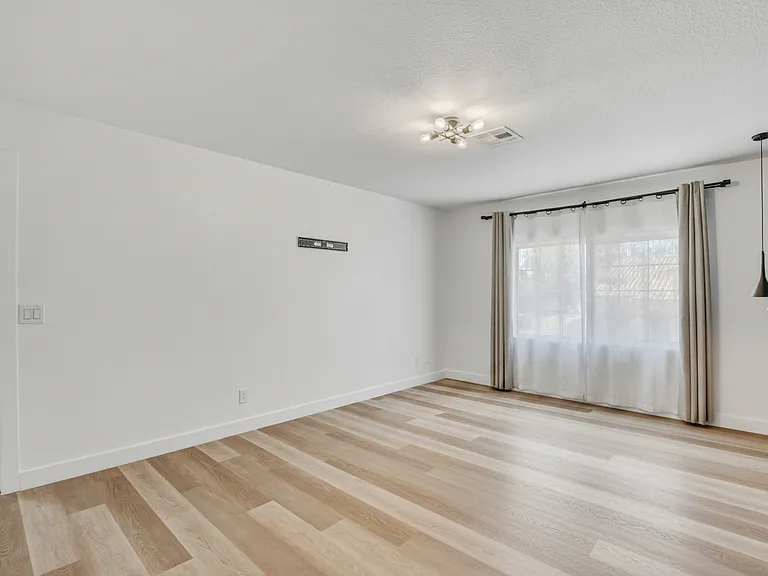 7987 Dorinda Ave — Photo 33