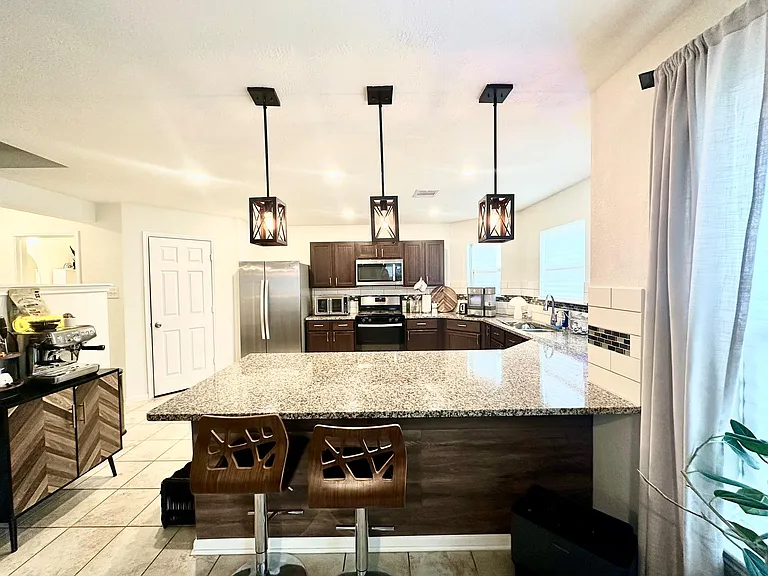 25323 Queens Causeway Ln — Photo 3