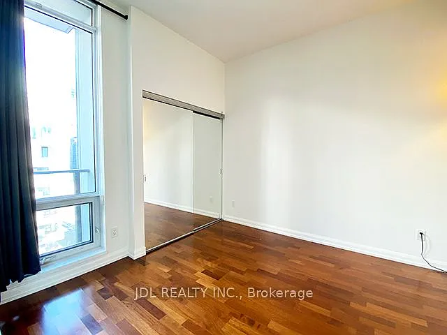 111 Elizabeth St #1810 — Photo 4