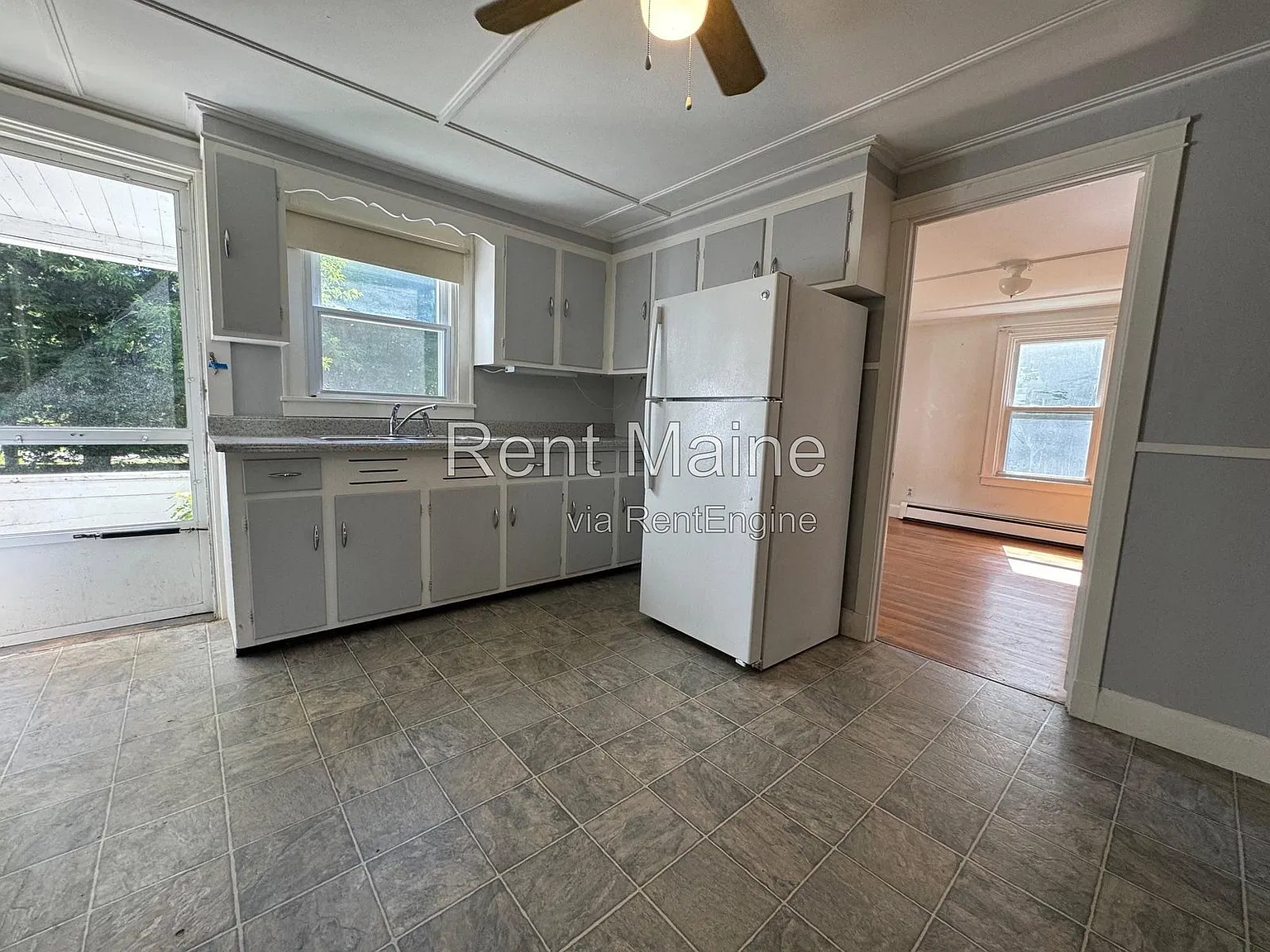 2 bed, 1.0 bath, 900 sqft, $1,350 — Photo 1