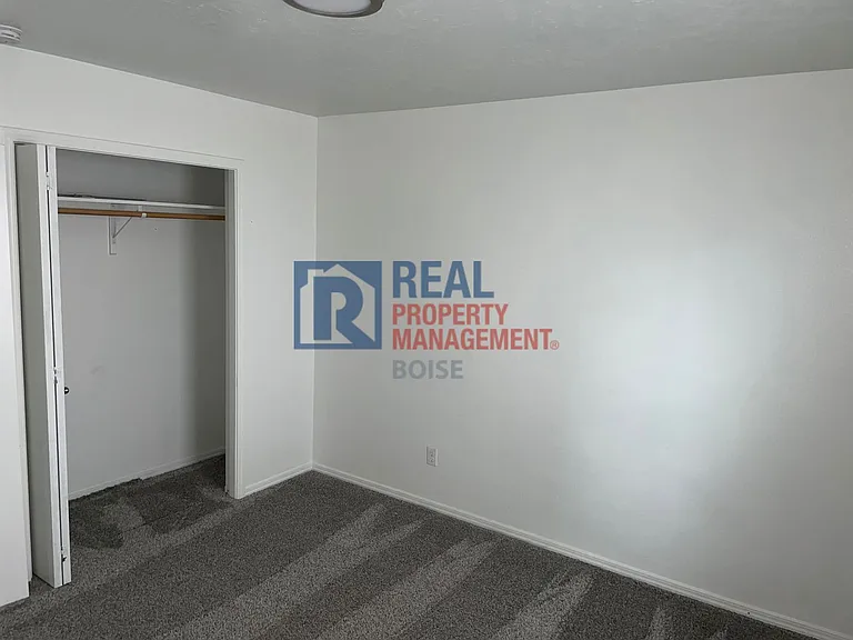 10450 W Bear Lake Dr — Photo 9