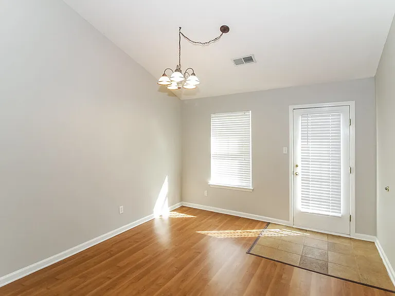 65 Arborlon Cv — Photo 7