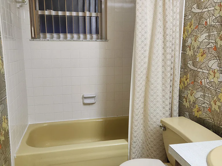 10511 Azalea Park Dr N — Photo 7