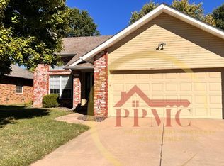 3823 W State St, Springfield, MO 65802