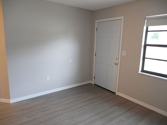 5th image of 6169 Piedmont Dr