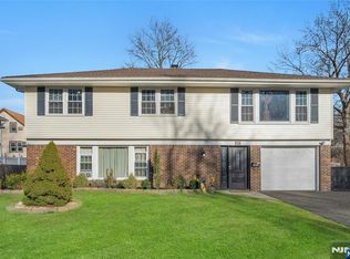 147 Pine Ave, New Milford, NJ 07646