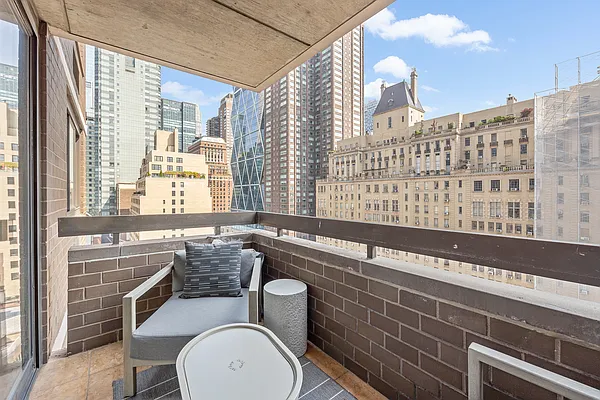 Rented by Highline Residential | media 27