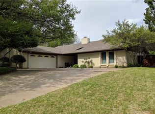 12 Windward Rd, Benbrook, TX 76132