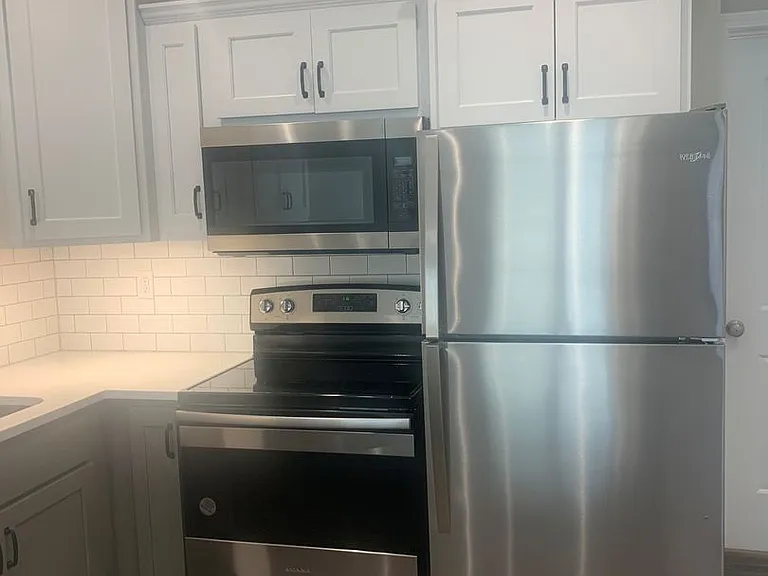 170-176 Stone Ct — Photo 4