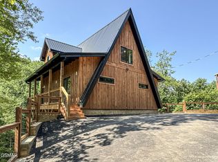 2119 Beach Front Dr, Sevierville, TN 37876