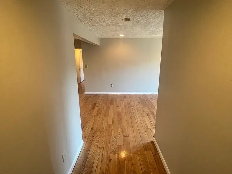 3009 Southern Ave #33 — Photo 3
