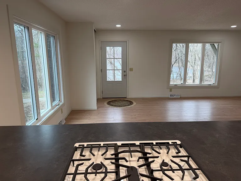 4870 Grenwich Trl N — Photo 18