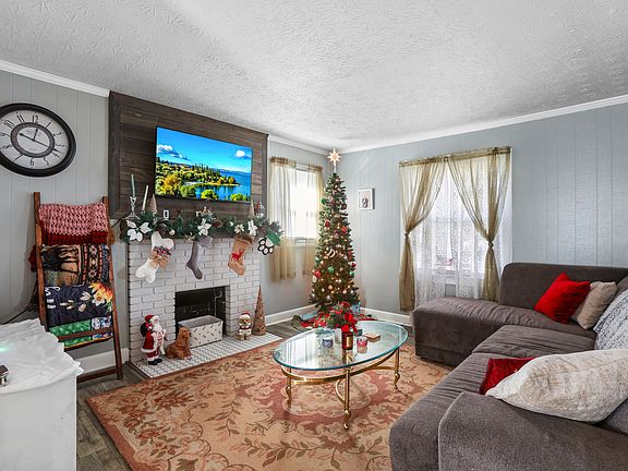 4th image of 926 Darley Dr