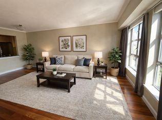 931 Massachusetts Ave APT 405, Cambridge, MA 02139