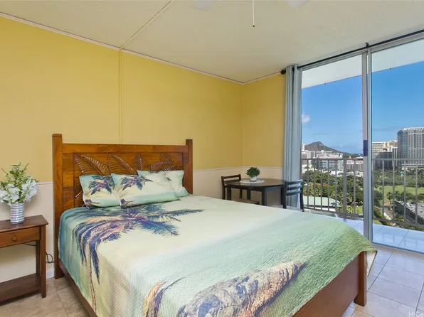 1920 Ala Moana Blvd APT 2013, Honolulu, HI 96815