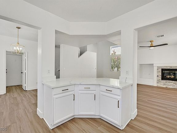 5th image of 8904 Meisenheimer Ave