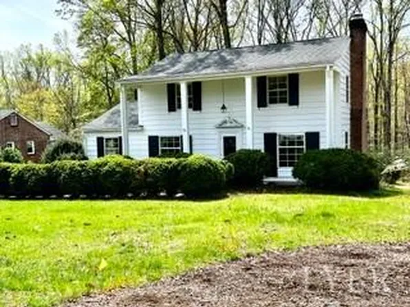 2935 Ravenwood Dr, Lynchburg, VA 24503