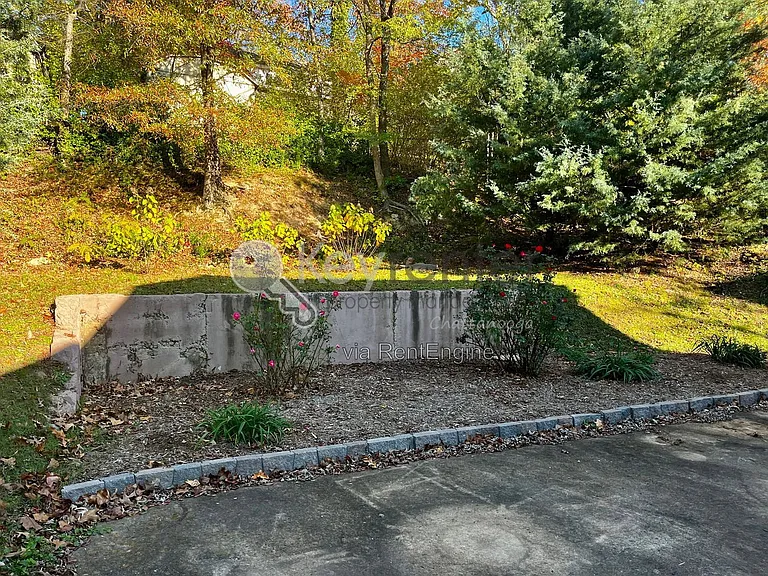 3721 Connelly Ln — Photo 19