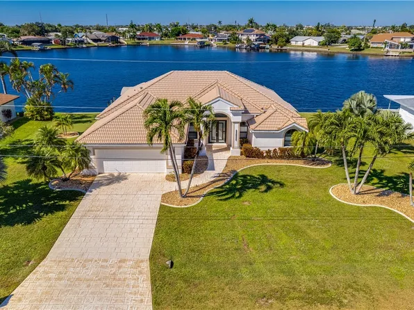 313 SE 33rd Ter, Cape Coral, FL 33904