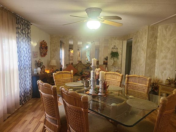 2nd image of 101 Regency Dr