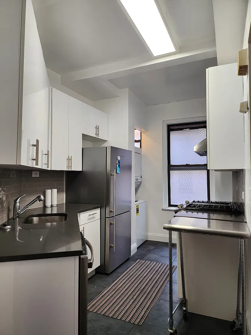 211 West 106th Street — Photo 4