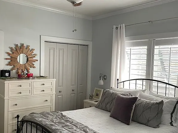 52 Fish Shack Aly, Murrells Inlet, SC 29576