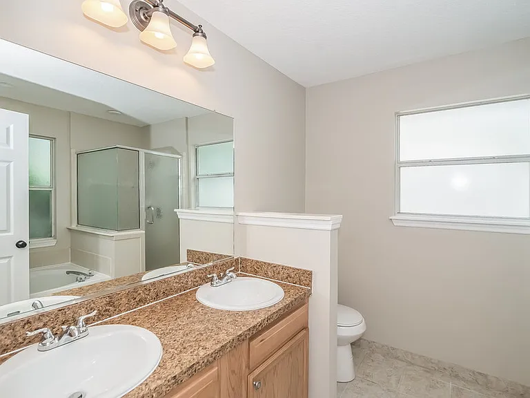 573 Redberry Ln — Photo 10