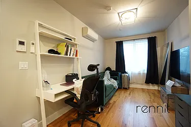 Rented by Rennit Inc.