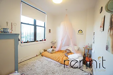 Rented by Rennit Inc.