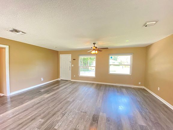 3rd image of 908 Teatro Ct